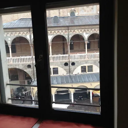 Delle Erbe Апартаменты Падуя